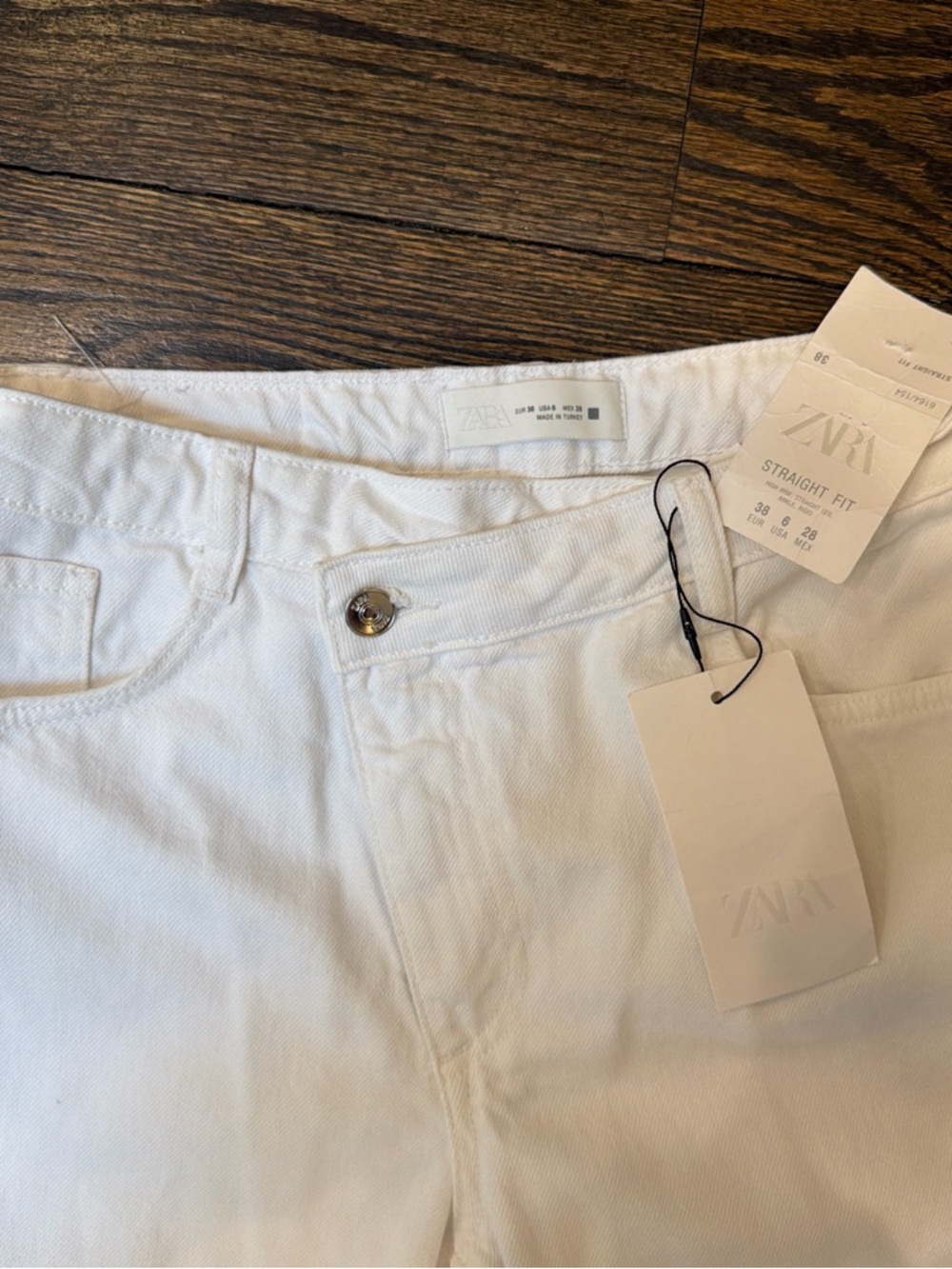 ZARA White Straight Fit Jeans
